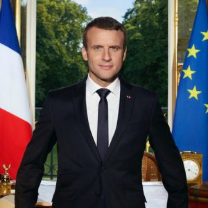 Zones « blanches » : Macron met la pression sur les opérateurs de téléphonie